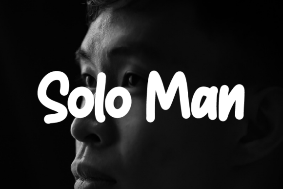 Solo Man: The Elegant Typeface Upgrade Your Brand Needs